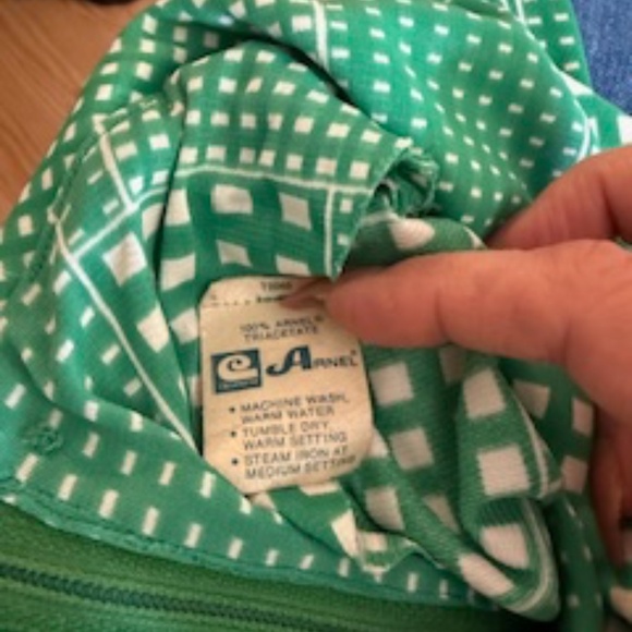 Vintage Arnel Green Geo Print, Two-Piece, Zip Top, Elastic Skirt, Women-made - Picture 9 of 10